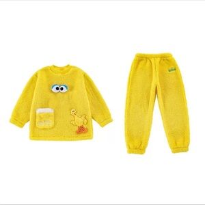 Sesame Street yellow bird sherpa fleece outfit pajamas matching set size130 5-6T